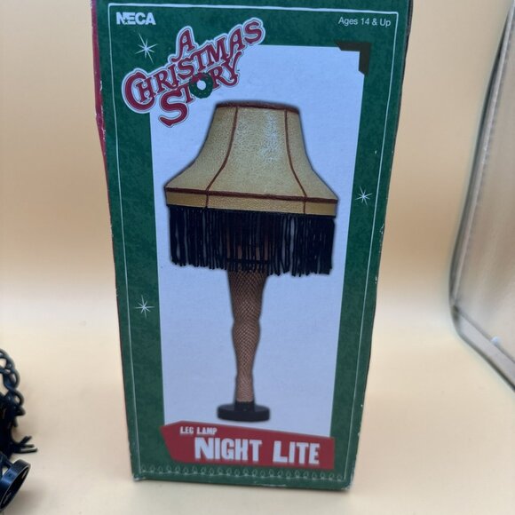 A Christmas Story Leg Lamp Night Light Plug In Christmas lights Tested Working - Picture 1 of 7